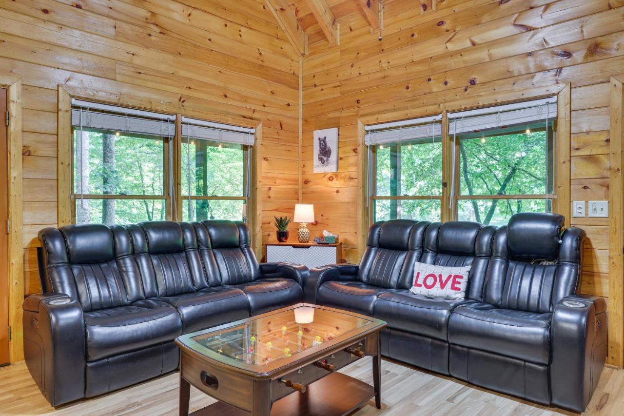 Riverfront Ellijay Cabin With Deck And Pool Access! Kültér fotó