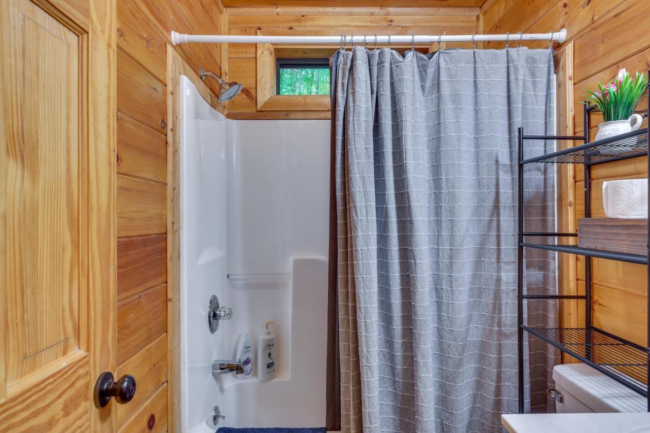 Riverfront Ellijay Cabin With Deck And Pool Access! Kültér fotó